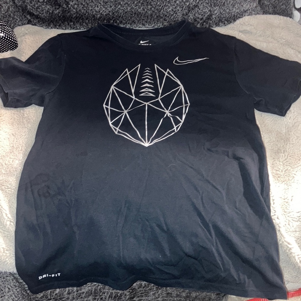 🎉4 for $20 Nike Dri-Fit Tee, Medium